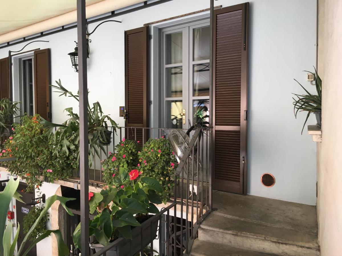 Alessi Appartamenti Desenzano del Garda Zewnętrze zdjęcie