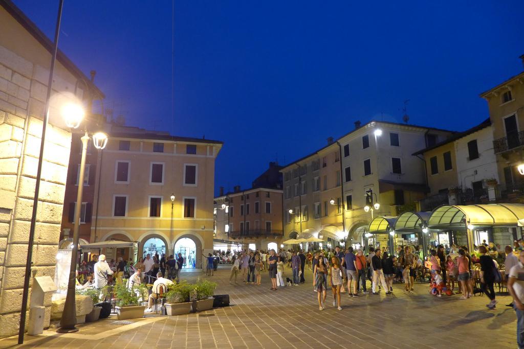Alessi Appartamenti Desenzano del Garda Zewnętrze zdjęcie